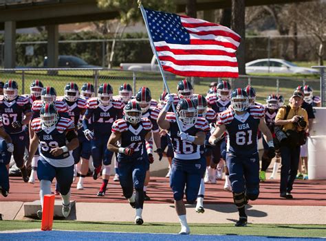 How Long is a Quarter in Football High School: A Deep Dive into the Game's Temporal Dynamics