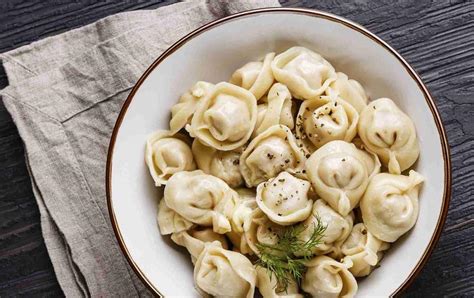  Pelmeni: Món Bánh Bao Ngọt-Chanh và Cay-Mặn Ký Ức Xưa của Ekaterinburg!